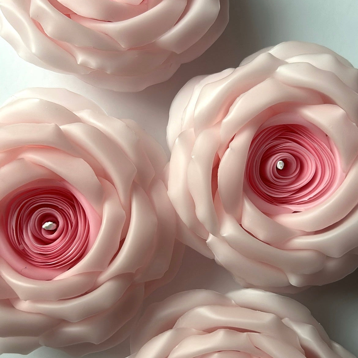 Rose Amelie - Klassische Rosenkerze