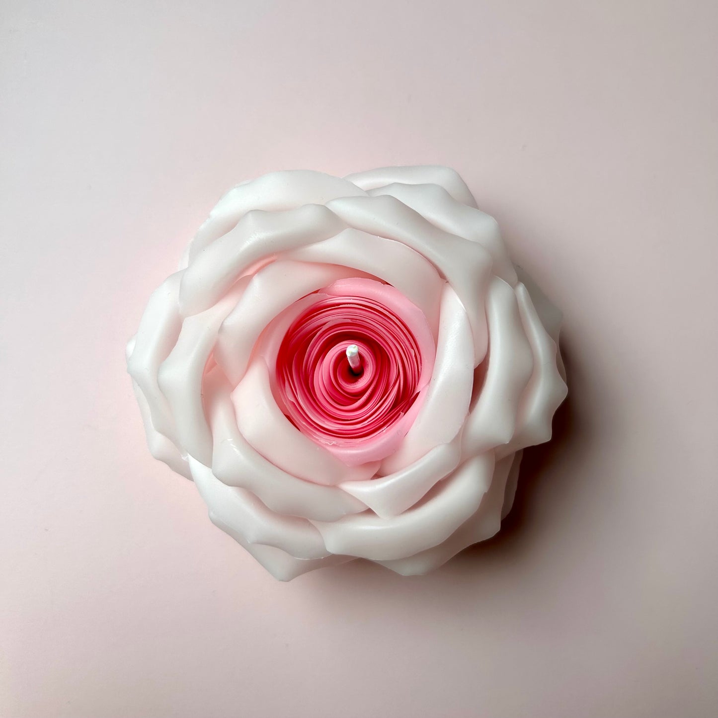 Rose Amelie - Klassische Rosenkerze